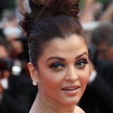 Aishwarya-Rai---64th-Cannes-Sleeping-Beauty-Premiere-26