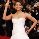 Aishwarya-Rai---Cannes-2009-Up-Premiere---034