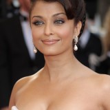 Aishwarya-Rai---Cannes-2009-Up-Premiere---066