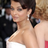 Aishwarya-Rai---Cannes-2009-Up-Premiere---068