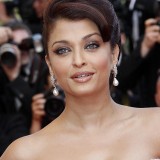 Aishwarya-Rai---Cannes-2009-Up-Premiere---079