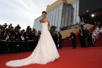 Aishwarya-Rai---Cannes-2009-Up-Premiere---086.md.jpg
