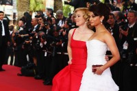 Aishwarya-Rai---Cannes-2009-Up-Premiere---113.md.jpg