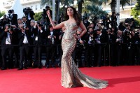 Aishwarya-Rai---Cannes-2014---Two-Days-One-Night-Premiere---018.md.jpg