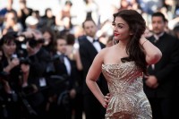 Aishwarya-Rai---Cannes-2014---Two-Days-One-Night-Premiere---026.md.jpg
