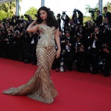 Aishwarya-Rai---Cannes-2014---Two-Days-One-Night-Premiere---038