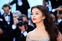 Aishwarya-Rai---Cannes-2014---Two-Days-One-Night-Premiere---043.md.jpg