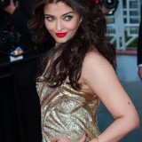 Aishwarya-Rai---Cannes-2014---Two-Days-One-Night-Premiere---064