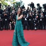 Aishwarya-Rai---Cannes-2015---Carol-Premiere---03