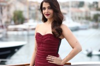 Aishwarya-Rai---Cannes-2015---Jazbaa-Photocall---18.md.jpg