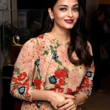 Aishwarya-Rai---Cannes-2015---Variety-Celebrates-UN-Women---08