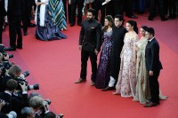 Aishwarya-Rai---Cannes-2016---From-The-Land-And-The-Moon-Premiere---05.md.jpg