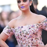 Aishwarya-Rai---Cannes-2016---From-The-Land-And-The-Moon-Premiere---17