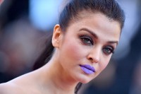 Aishwarya-Rai---Cannes-2016---From-The-Land-And-The-Moon-Premiere---25.md.jpg