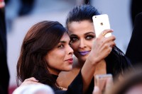 Aishwarya-Rai---Cannes-2016---From-The-Land-And-The-Moon-Premiere---31.md.jpg
