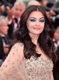 Aishwarya-Rai---Cannes-2016---Slack-Bay-Premiere-30.md.jpg