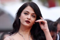 Aishwarya-Rai---Cannes-2016---The-BFG-Premiere---31.md.jpg