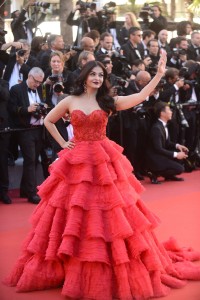 Aishwarya-Rai---Cannes-2017---120-Beats-Per-Minute-Premiere---15.md.jpg