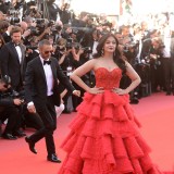 Aishwarya-Rai---Cannes-2017---120-Beats-Per-Minute-Premiere---29