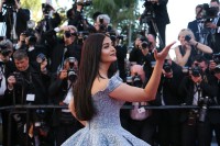 Aishwarya-Rai---Cannes-2017---Okja-Premiere---036.md.jpg
