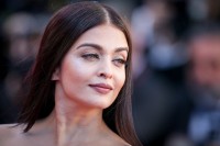 Aishwarya-Rai---Cannes-2017---Okja-Premiere---041.md.jpg