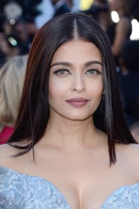 Aishwarya-Rai---Cannes-2017---Okja-Premiere---066.md.jpg