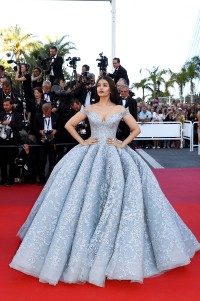 Aishwarya-Rai---Cannes-2017---Okja-Premiere---076.md.jpg