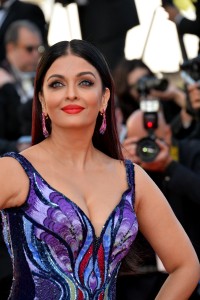 Aishwarya-Rai---Cannes-2018---Girls-Of-The-Sun-Premiere---55.md.jpg