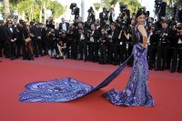 Aishwarya-Rai---Cannes-2018---Girls-Of-The-Sun-Premiere---59.md.jpg