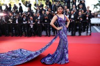 Aishwarya-Rai---Cannes-2018---Girls-Of-The-Sun-Premiere---66.md.jpg