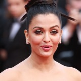 Aishwarya-Rai---Cannes-2018---Sink-Or-Swim-Premiere-04