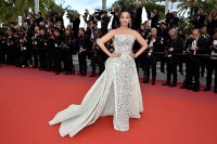 Aishwarya-Rai---Cannes-2018---Sink-Or-Swim-Premiere-08.md.jpg