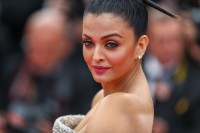 Aishwarya Rai Cannes 2018 Sink Or Swim Premiere 25