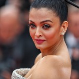 Aishwarya-Rai---Cannes-2018---Sink-Or-Swim-Premiere-25