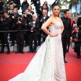 Aishwarya-Rai---Cannes-2018---Sink-Or-Swim-Premiere-27