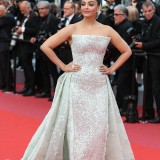 Aishwarya-Rai---Cannes-2018---Sink-Or-Swim-Premiere-38