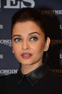 Aishwarya Rai Launch of Longines Boutique Celebrity HQ Photo