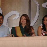 Aishwarya-Rai---Raavan-Movie-Promotional-Campaign-HYD---03