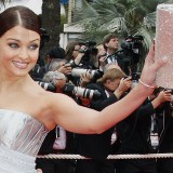 Aishwarya-Rai---Spring-Fever-Premiere-2009-Cannes---05