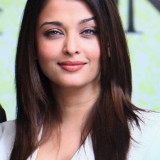 Aishwarya-Rai---The-Unforgetable-Tour-Photocall-01