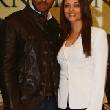 Aishwarya-Rai---The-Unforgetable-Tour-Photocall-10