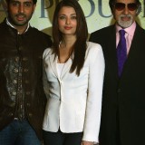 Aishwarya-Rai---The-Unforgetable-Tour-Photocall-14