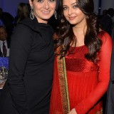 Aishwarya-Rai---UN-Every-Woman-Every-Child-Dinner-2012---07