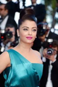 AishwaryaRai_66thCFF-Cleopatra_VettriNet-02.md.jpg