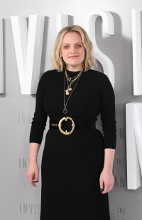 Elisabeth-Moss---The-Invisible-Man-Photocall-03.md.jpg