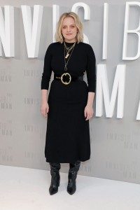 Elisabeth-Moss---The-Invisible-Man-Photocall-12.md.jpg