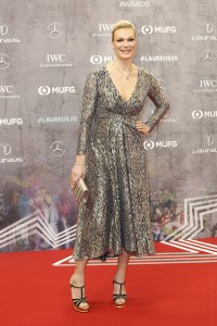 Maria-Hofl-Riesch---Laureus-Sports-Awards-2020-05.md.jpg
