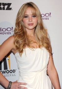 Jennifer-Lawrence---14th-Hollywood-Awards-Gala-26.md.jpg