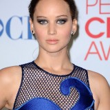 Jennifer-Lawrence---2012-Peoples-Choice-Awards-Press-Room-03