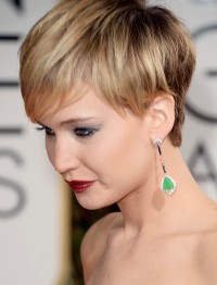 Jennifer-Lawrence---71st-Golden-Globe-Arrivals-10.md.jpg